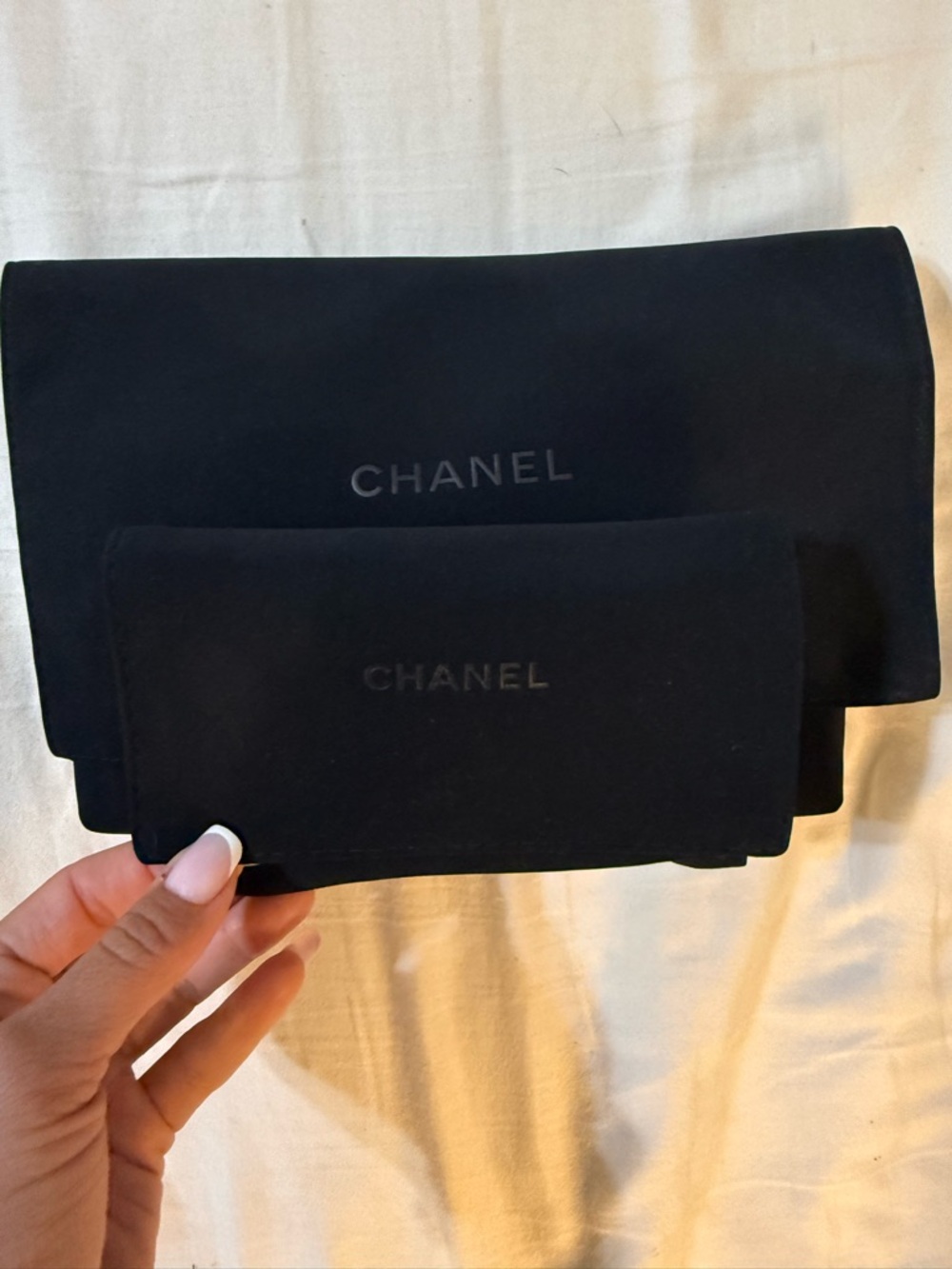 CHANEL (WOC) Quilted Leather Mini Handle Crossbody Bag Gold Hardware w/ receipt - Picture 6 of 7